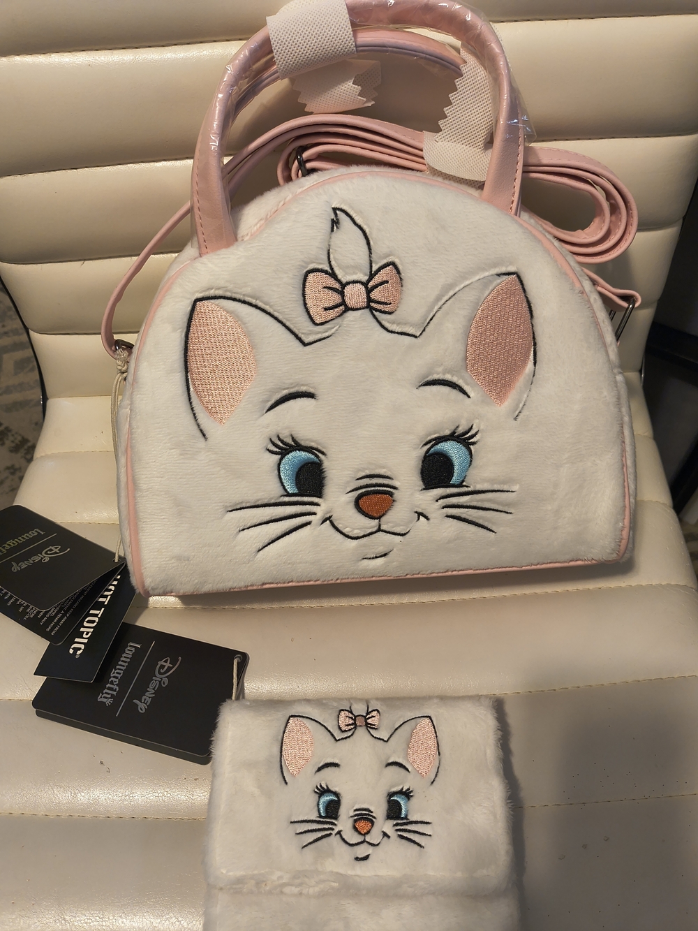 Loungefly Disney Marie Faux Fur Crossbody Bag in White and Pink And Wallet